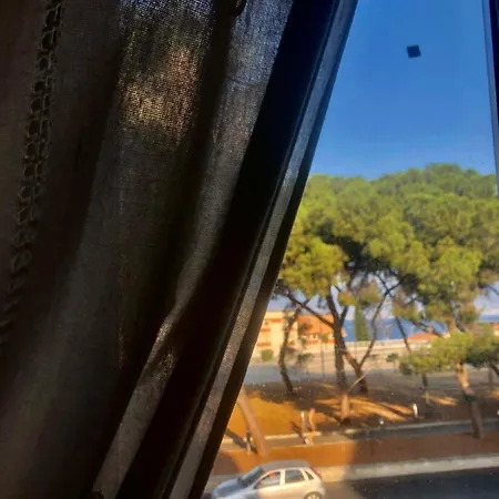 Oda ve Kahvaltı Ill Balcone Sullo Stretto Reggio di Calabria