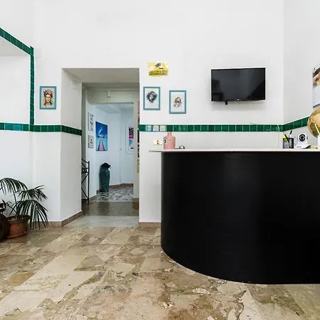 Ill Balcone Sullo Stretto فندق مبيت وإفطار