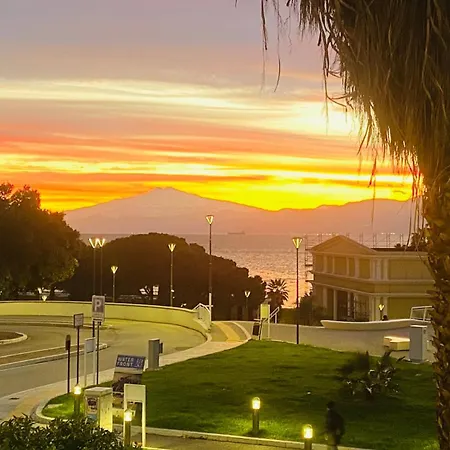 Ill Balcone Sullo Stretto Reggio de Calabre