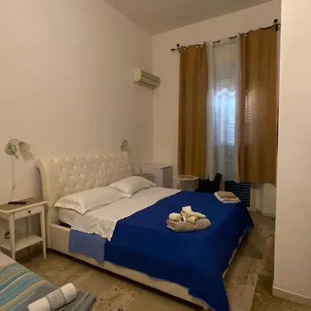 فندق مبيت وإفطار Ill Balcone Sullo Stretto 3*